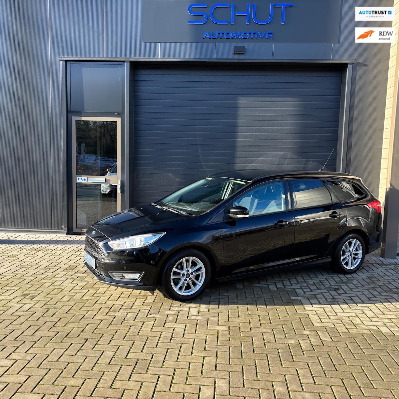 Ford Focus Wagon - 125pk Business Edition NAVI | STOELVERWARMING | STUURBEDIENING | APP | PDC | SYNC - AutoWereld.nl