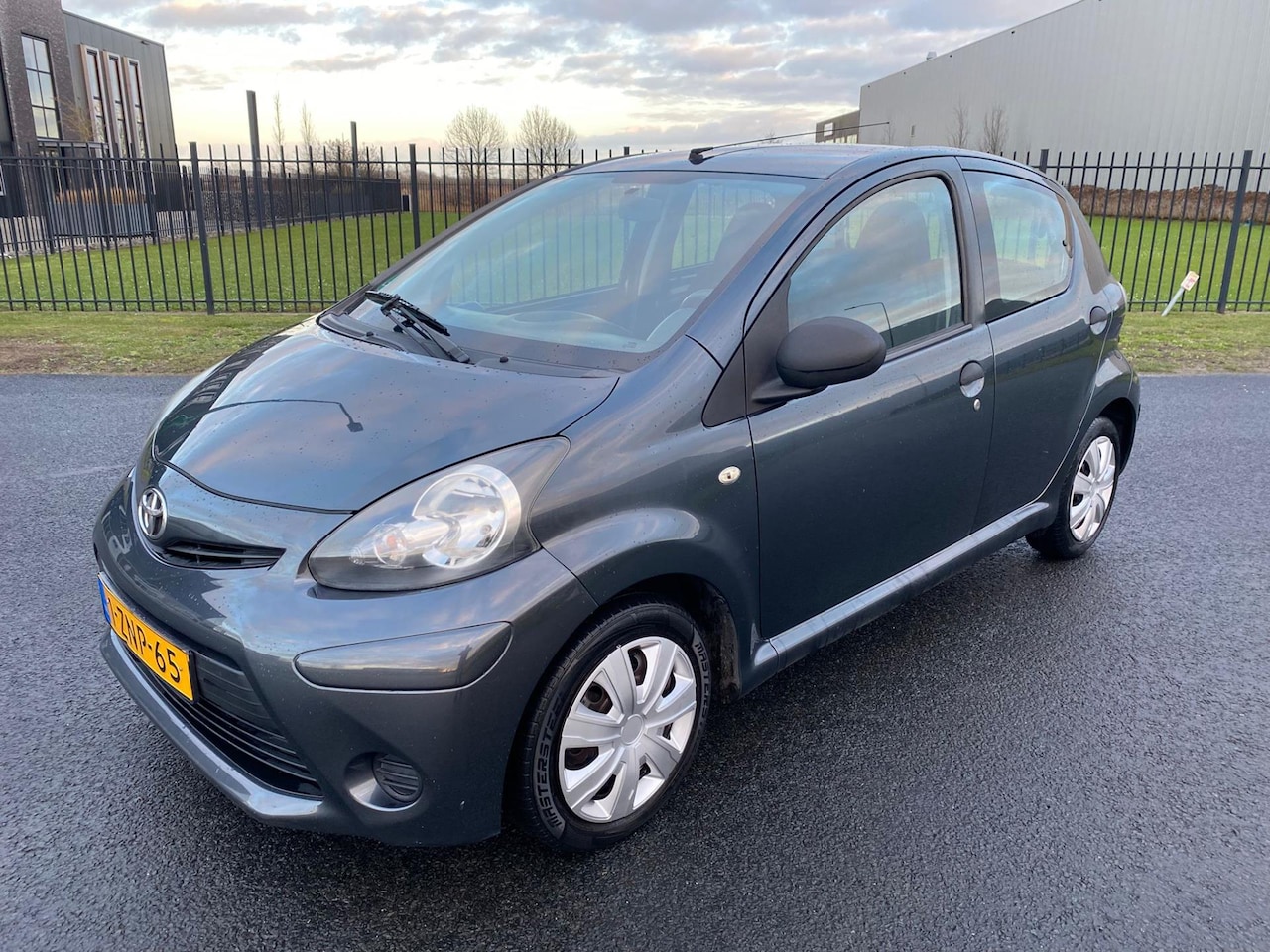 Toyota Aygo - 1.0 VVT-i Comfort|Airco|Bj 2012|Cv met afstandsbediening|5 drs - AutoWereld.nl