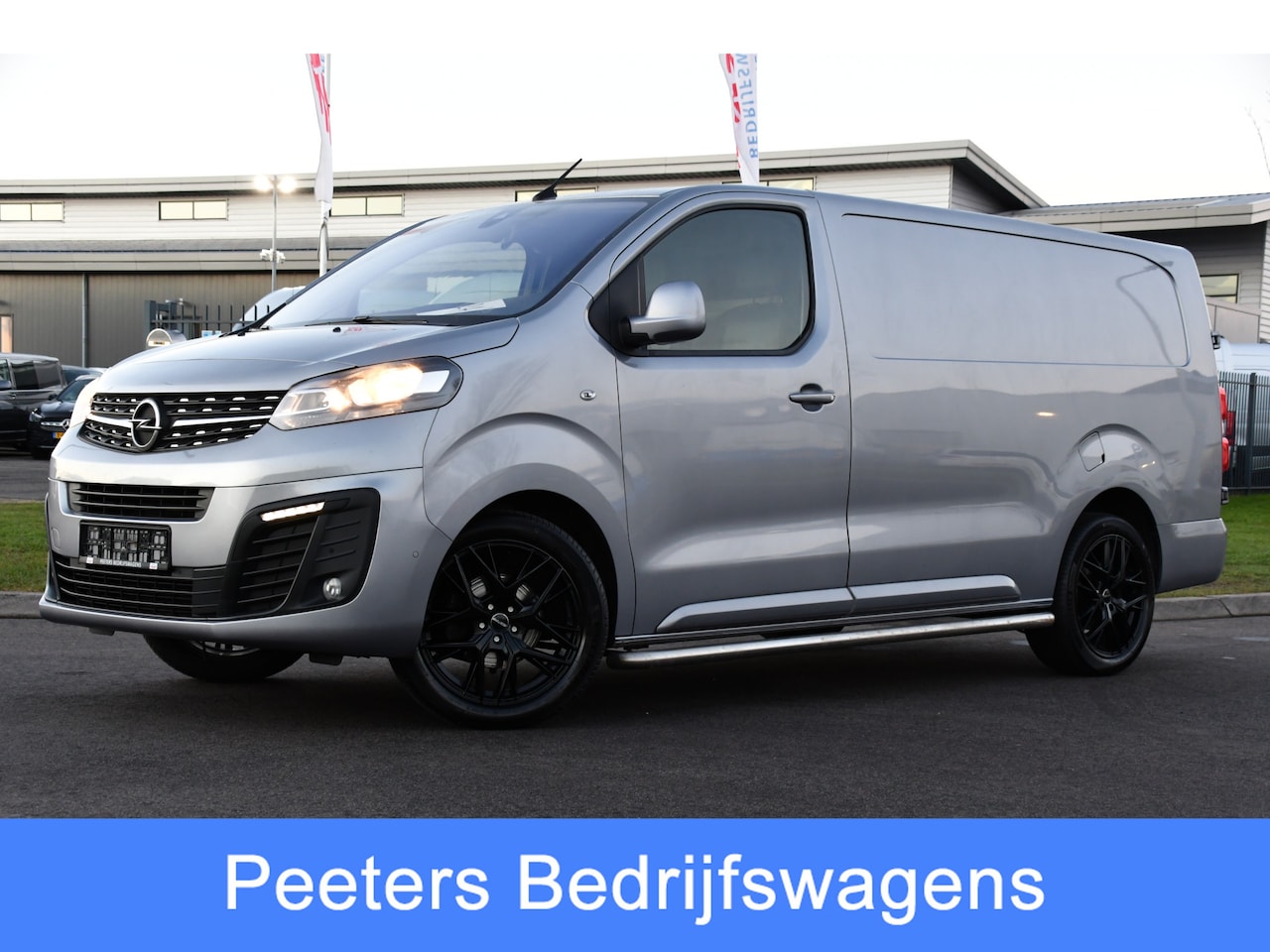 Opel Vivaro - 2.0 CDTI L3H1 PB Edition 360 Camera, Cruise, Carplay, 122pk, Automaat, Multimedia, Trekhaa - AutoWereld.nl