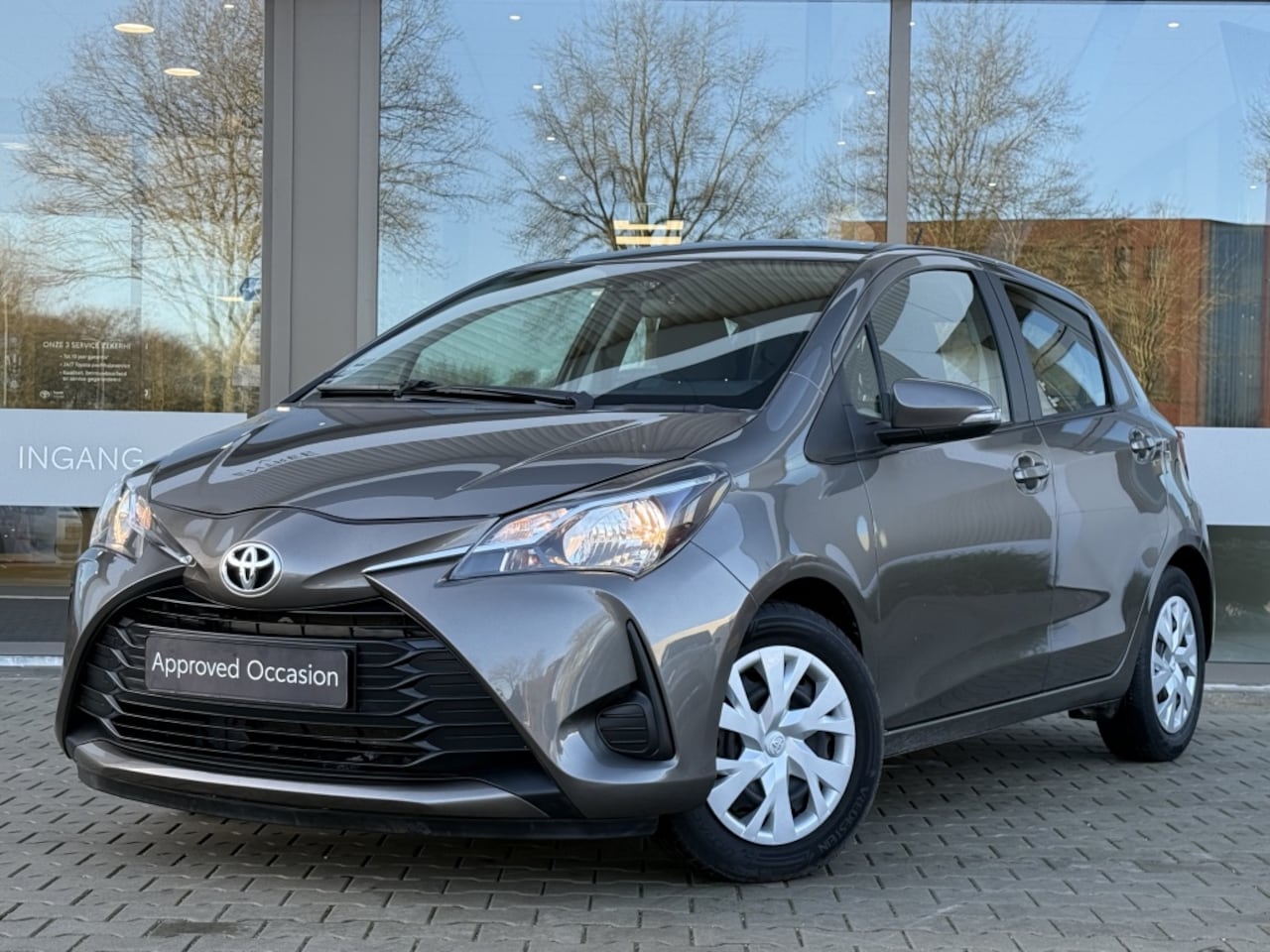 Toyota Yaris - 1.0 VVT-i Comfort | Lane Assist | Airco | Bluetooth - AutoWereld.nl