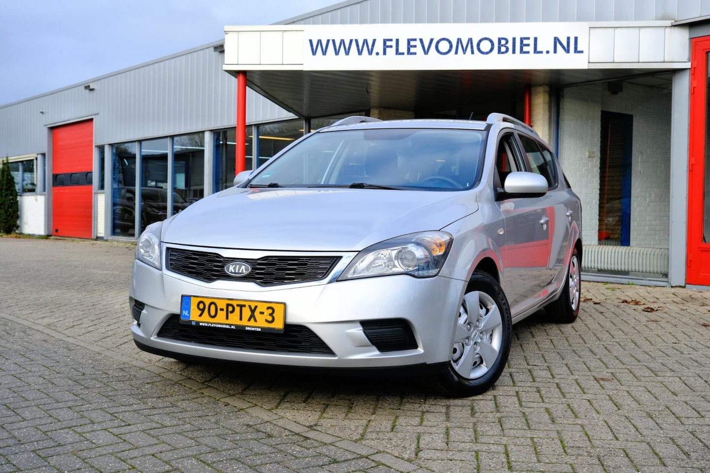 Kia Cee'd Sporty Wagon - Ceed 1.4 CVVT X-tra Airco|Trekhaak - AutoWereld.nl