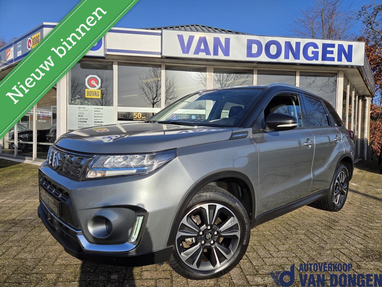 Suzuki Vitara - 1.4 Boosterjet Style Smart Hybrid AllGrip | Two-Tone / Navi / Carplay - AutoWereld.nl