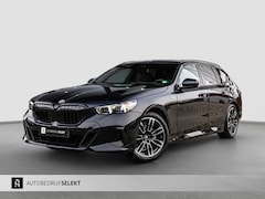 BMW 5-serie Touring - 520i | M-Sport | Trekhaak | Harman Kardon | Memory | Stoelventilatie | Driving Ass. Pro |