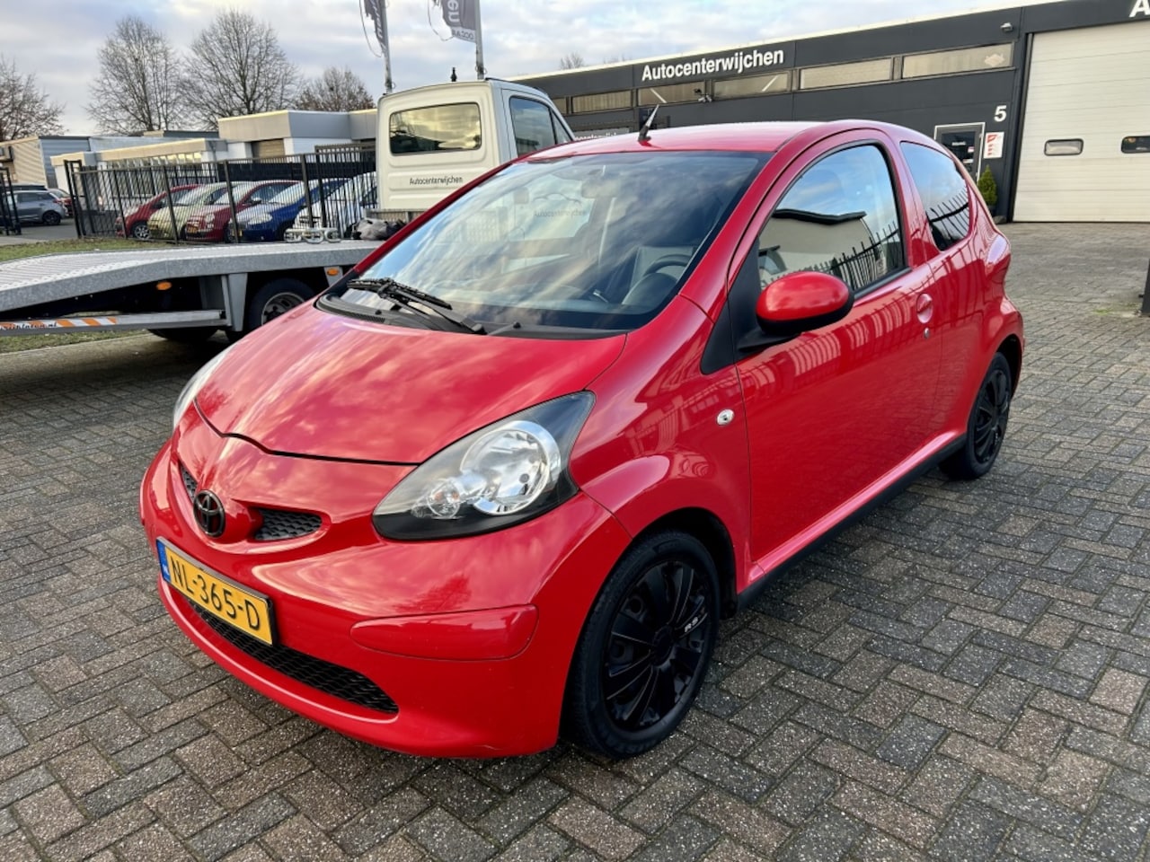Toyota Aygo - 1.0-12V - Nwe Apk - Leuke Auto - AutoWereld.nl