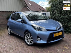 Toyota Yaris - 1.5 Hybrid Dynamic *RIJKLAAR*| Full Option | NAP | Panoramadak | Navi | Camera | Trekhaak
