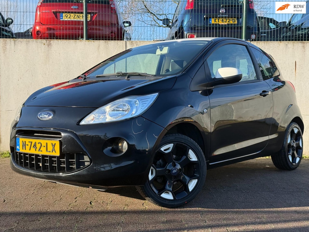 Ford Ka - 1.2 Titanium X start/stop/LIMITED EDITION/AIRCO/STOEL VERWARMING/APK 12-2026/ - AutoWereld.nl