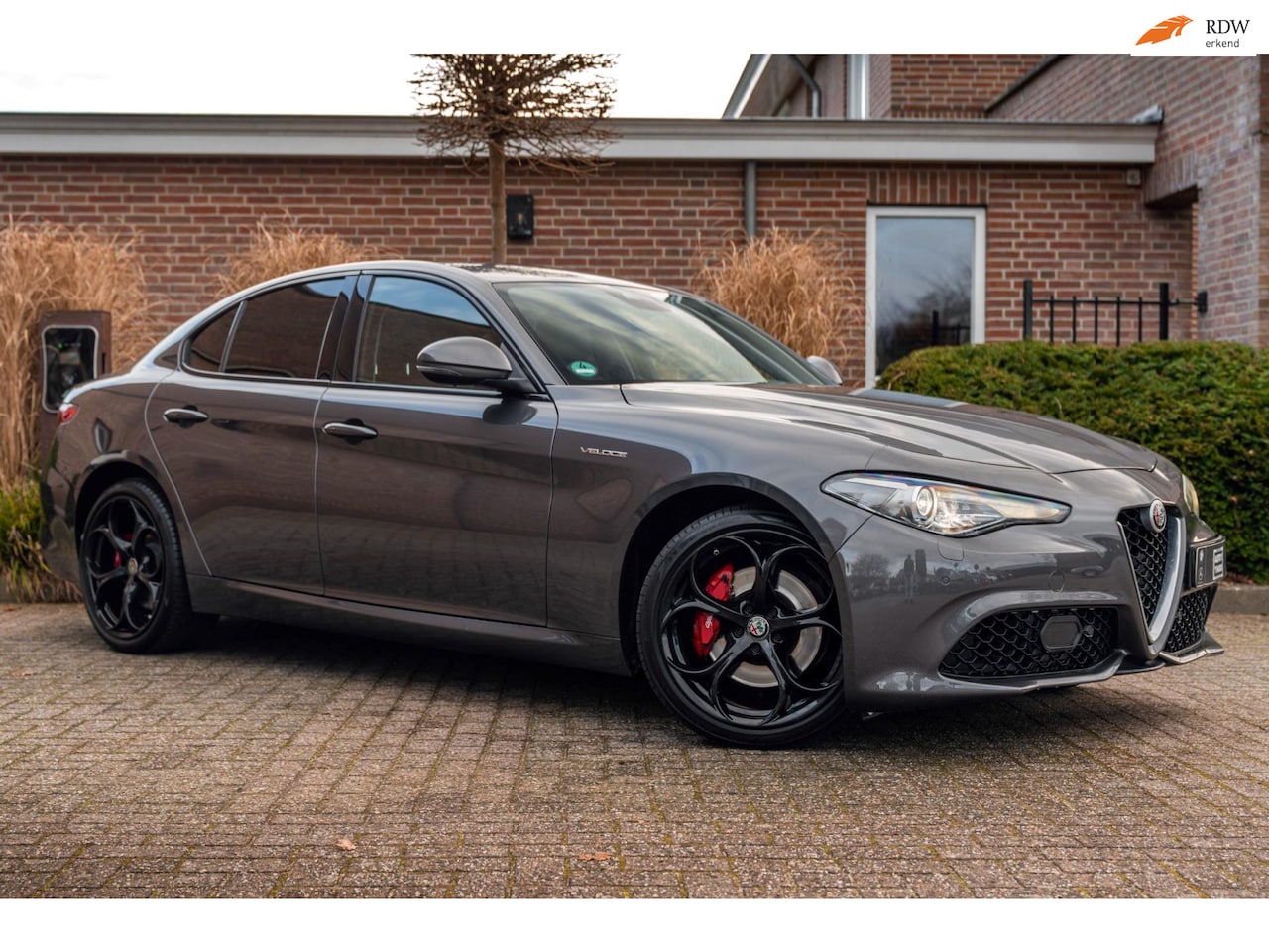Alfa Romeo Giulia - 2.0 T AWD Veloce 2.0 T 280pk AWD Veloce - AutoWereld.nl
