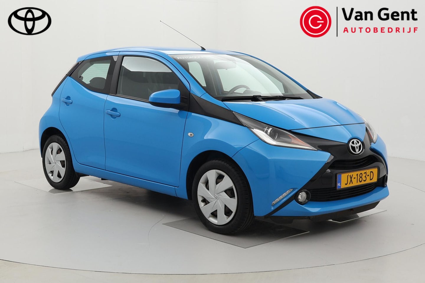 Toyota Aygo - 1.0 VVT-i x-play | Origineel NL | Airco | Camera | Bluetooth | Elektrische ramen voor - AutoWereld.nl