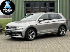 Volkswagen Tiguan - 1.5 TSI ACT Business R-Line | Adaptive Cruise | Parkeersensor V + A | LED | Carplay | 19 i