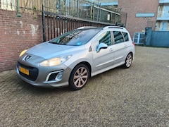 Peugeot 308 SW - 1.6 THP Signature Alleen voor export of handel. Geen APK