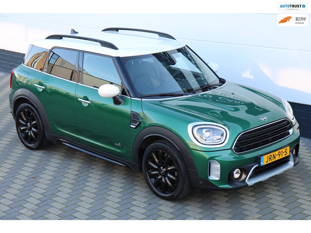 MINI Countryman - 1.5 Cooper ALL4 Carplay HUD Leder Camera !! - AutoWereld.nl