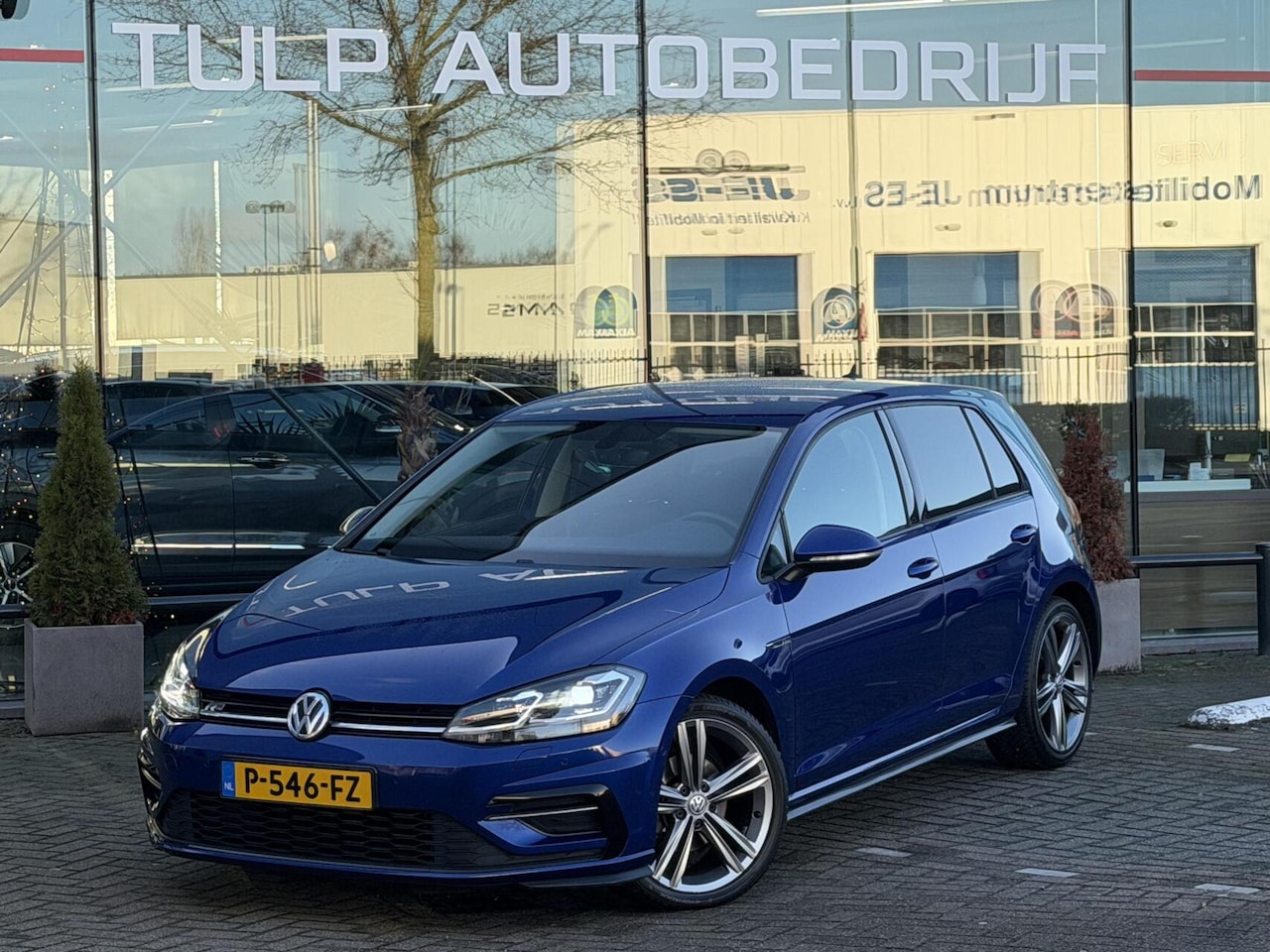 Volkswagen Golf - 1.5 TSI Highline Business R 2017 Top staat - AutoWereld.nl