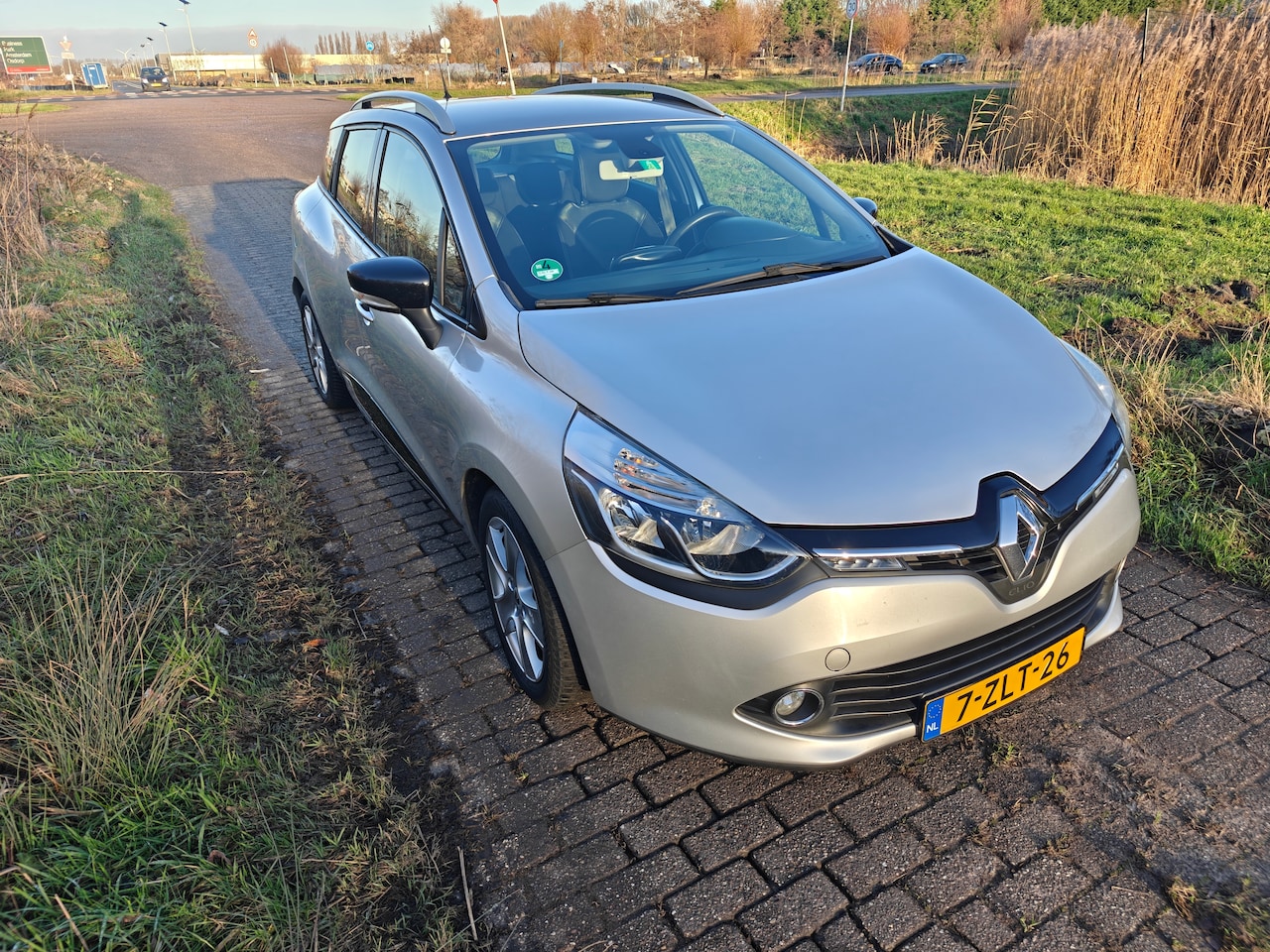 Renault Clio Estate - 0.9 TCe Dynamique - AutoWereld.nl