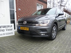 Volkswagen Tiguan - 1.4 TSI ACT Highline