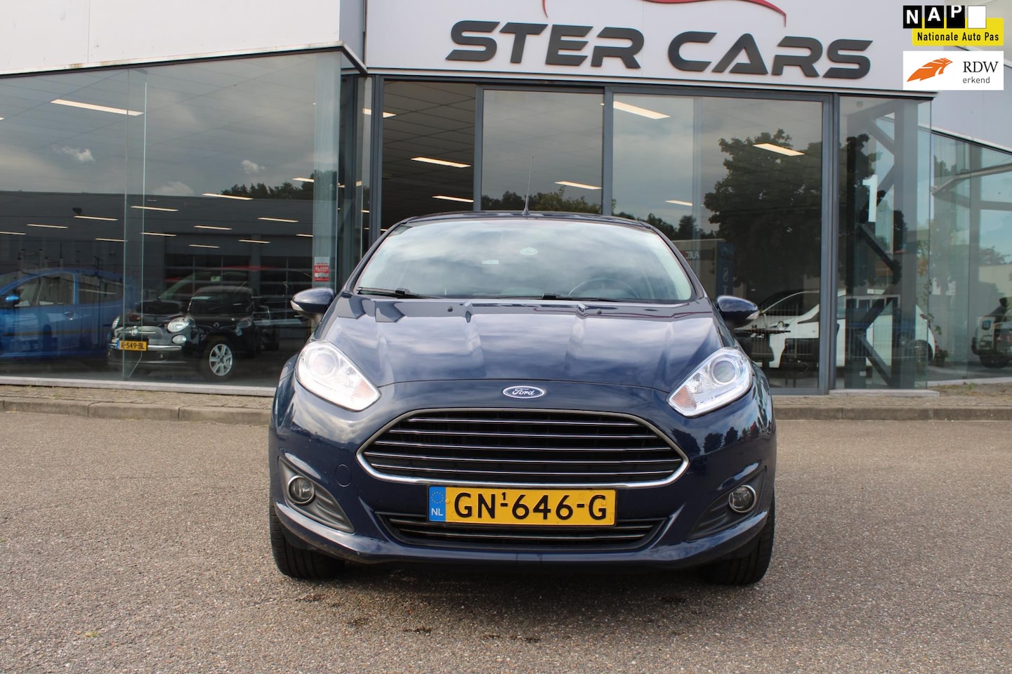 Ford Fiesta - 1.0 EcoBoost Titanium 1.0 EcoBoost Titanium, Navi, Airco, 5 Deurs, 100 PK, NAP, APK - AutoWereld.nl