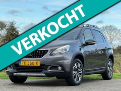 Peugeot 2008 - 1.2 PureTech 110pk Allure - Gris Platinium - Panorama/Camera - Chique