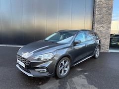 Ford Focus Wagon - 1.0 Eco 125pk Hybrid Active Winter pack, Trekhaak, Climate control etc. etc