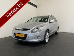 Hyundai i30 CW - 1.6i Blue Dynamic. Trekhaak. APK 12-2026
