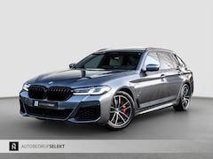 BMW 5-serie Touring - 530e xDrive M-Sport | Trekhaak | Pano | Soft close | Laser | Massage | Ambient Air | Head