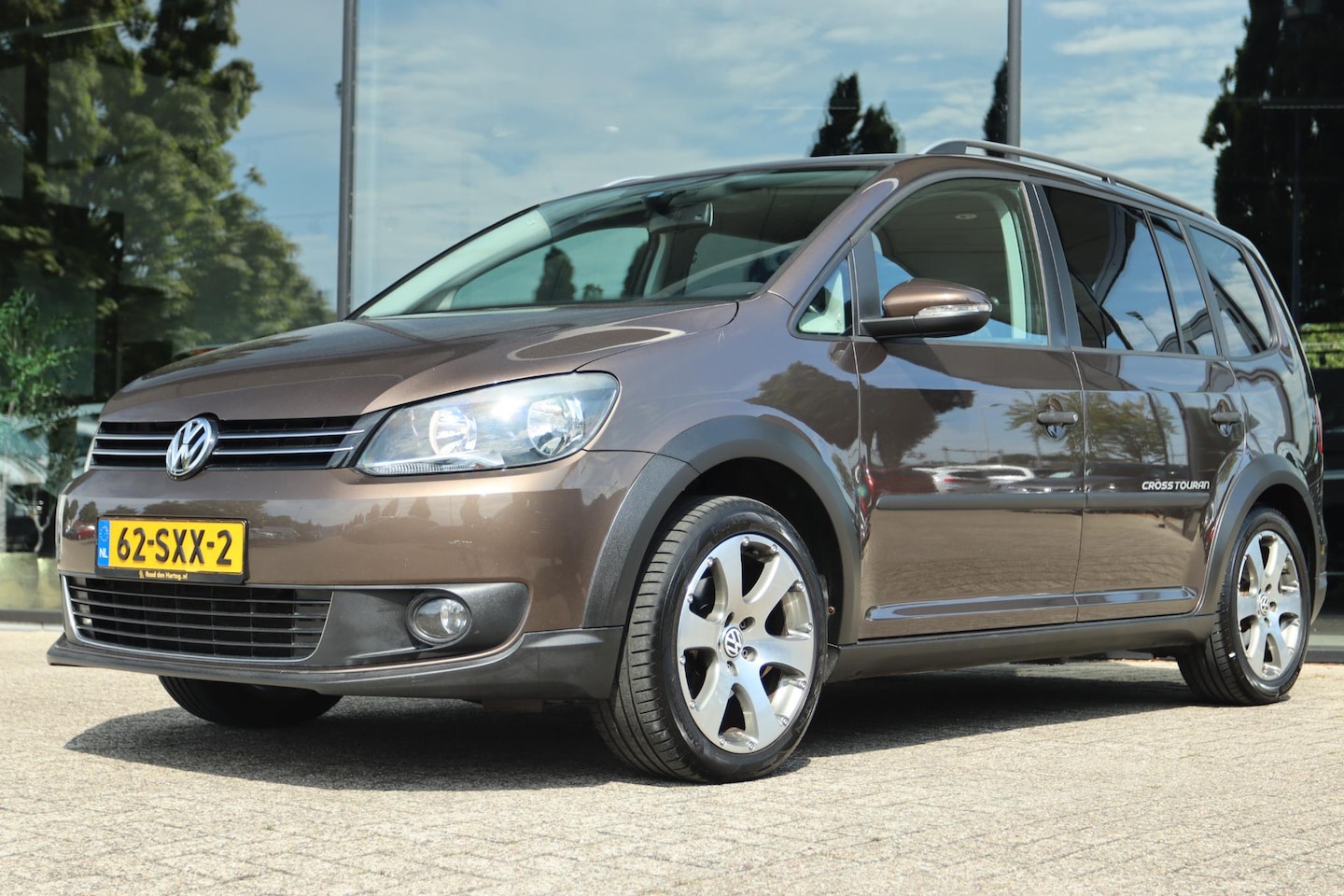 Volkswagen Touran Cross - 1.4 TSI 7PERS. ORIG. NL | NAVI | TREKHAAK | CRUISE | CLIMATE | PRIVACY - AutoWereld.nl