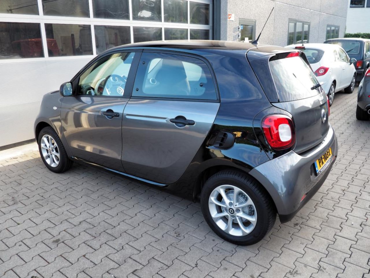 Smart Forfour - 1.0 Pure AUTOM. CLIMA CRUISE LM VELGEN ELEK. PAKKET