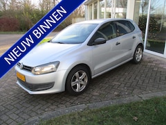 Volkswagen Polo - 1.2 Easyline Motor rookt