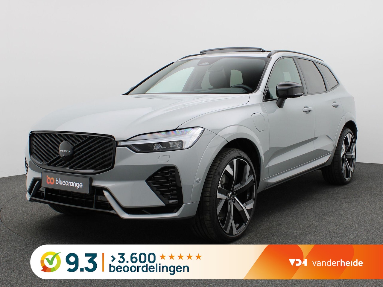 Volvo XC60 - 2.0 T6 Plug-in hybrid AWD Plus Black Edition 350PK Facelift, Trekhaak inklapbaar, Panorama - AutoWereld.nl