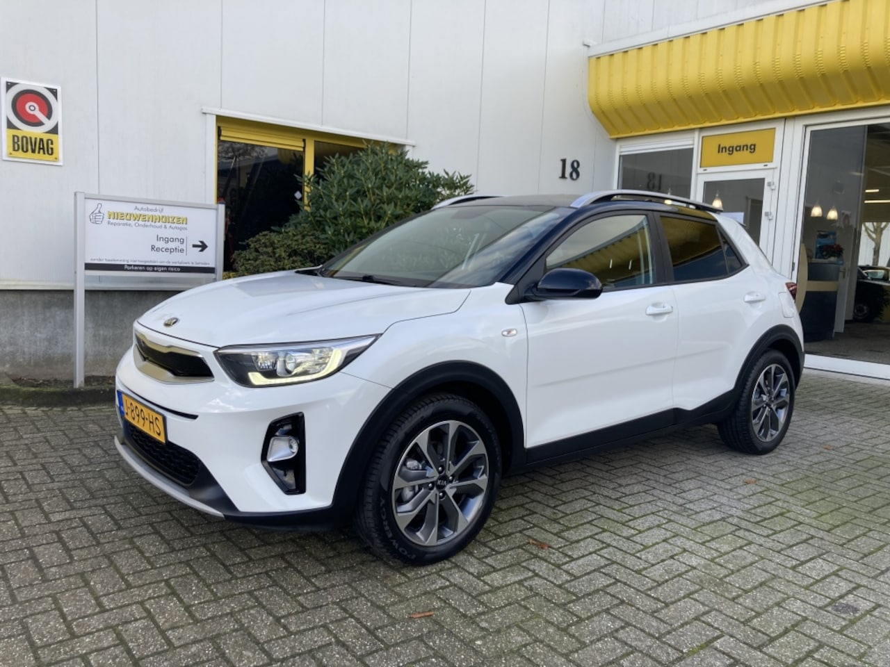 Kia Stonic - 1.0 T-GDi Sports Edition Two-Tone Navi - AutoWereld.nl