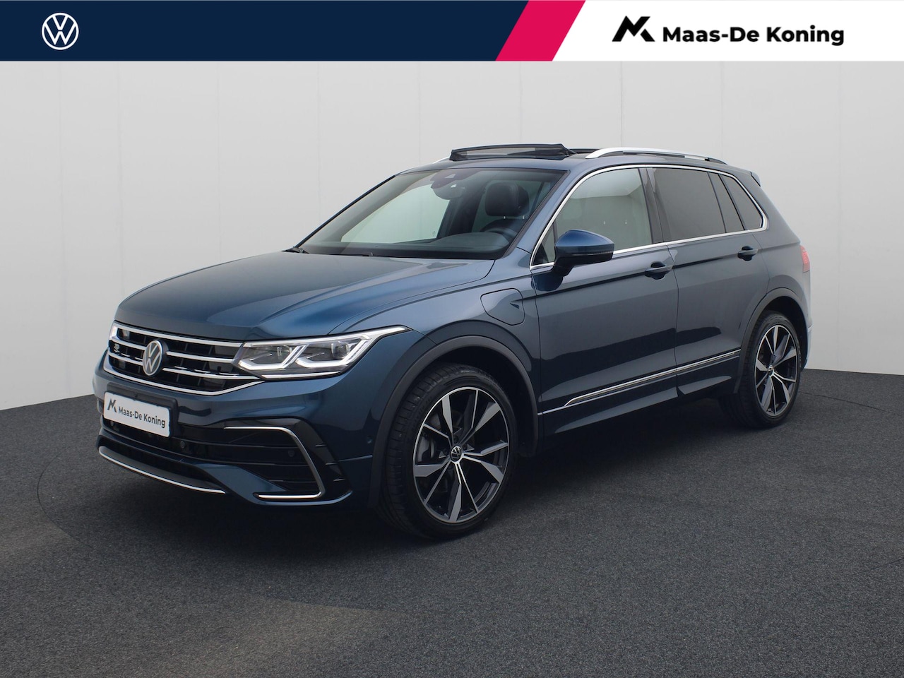 Volkswagen Tiguan - 1.4 TSIeHybrid 180kW/245PK R-Line DSG · Panoramadak · Leder · Trekhaak · Camera · Stoelver - AutoWereld.nl