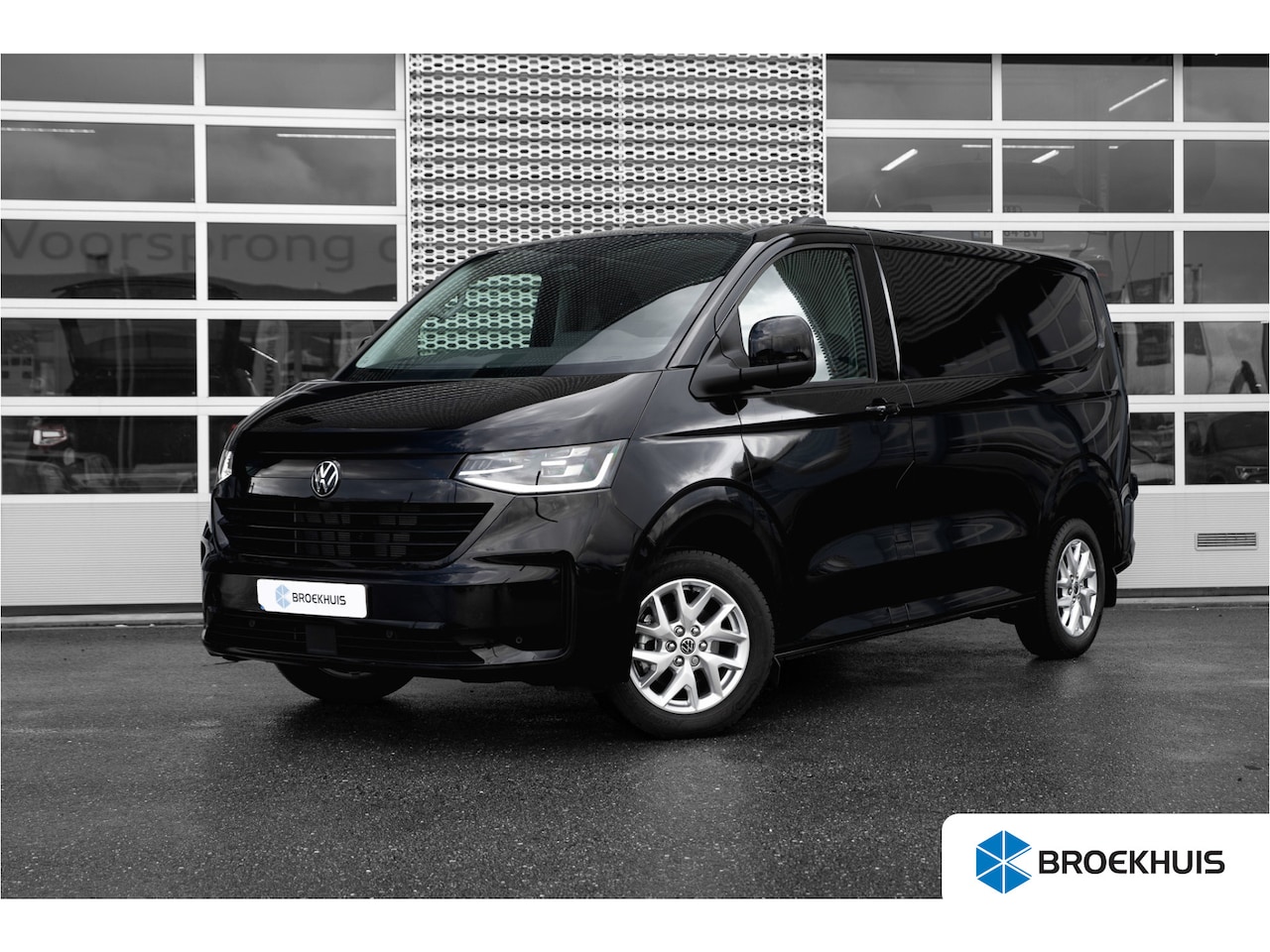 Volkswagen Transporter - 2.0 TDI L1H1 28 Bulli Bulli | L1 | 170 pk Automaat | Digitaal Display . - AutoWereld.nl