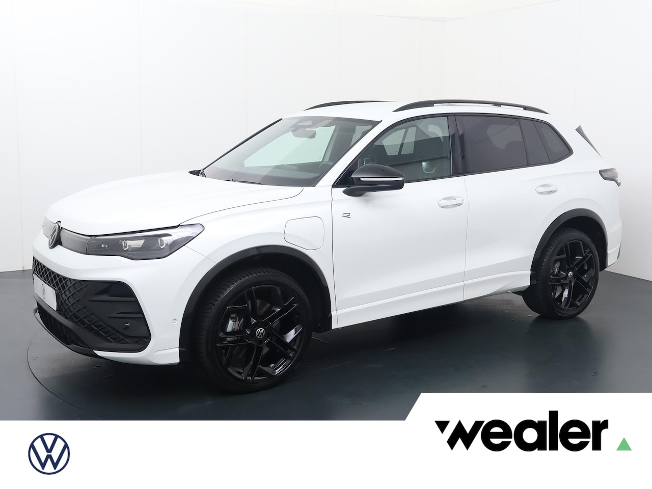 Volkswagen Tiguan - 1.5 eHybrid R-Line Business | 204 PK | SoH 100% | Automaat | Trekhaak wegklapbaar | Elek. - AutoWereld.nl