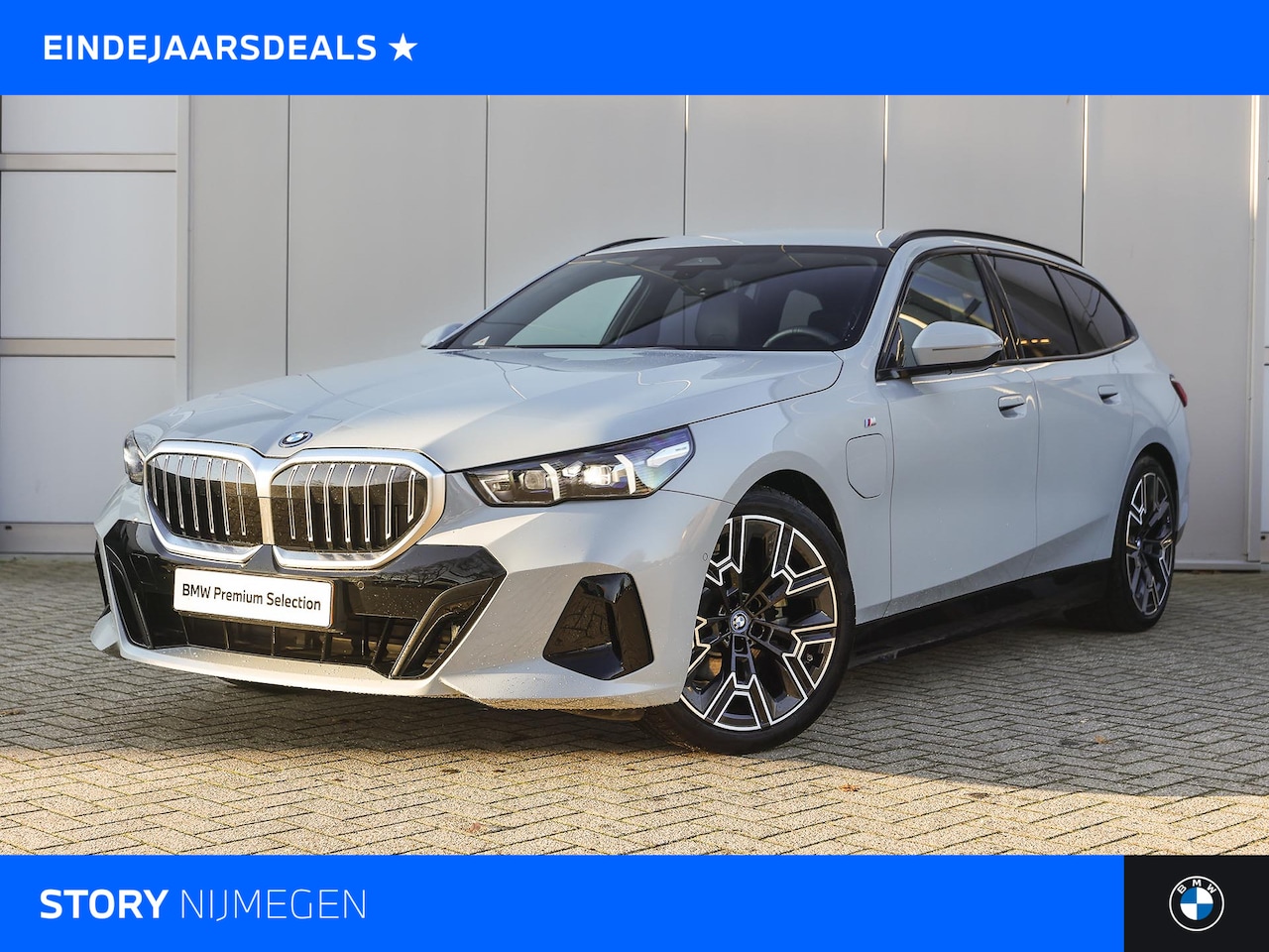 BMW 5-serie Touring - 530e M Sport Automaat / Trekhaak / Achteruitrijcamera / M Sportonderstel / Comfort Access - AutoWereld.nl
