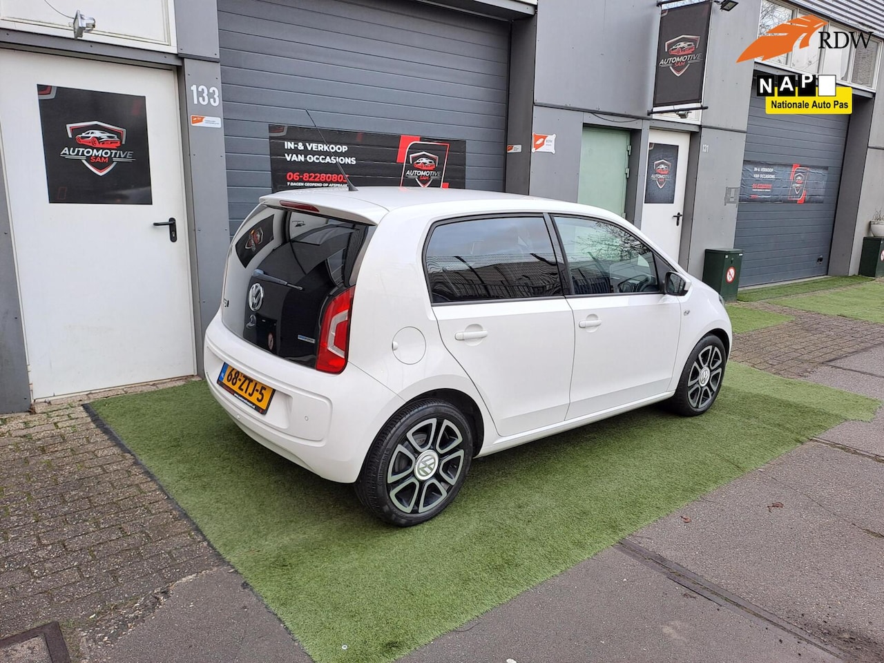 Volkswagen Up! - 1.0 high up! BlueMotion Cruise Nap 1eigenaar! - AutoWereld.nl