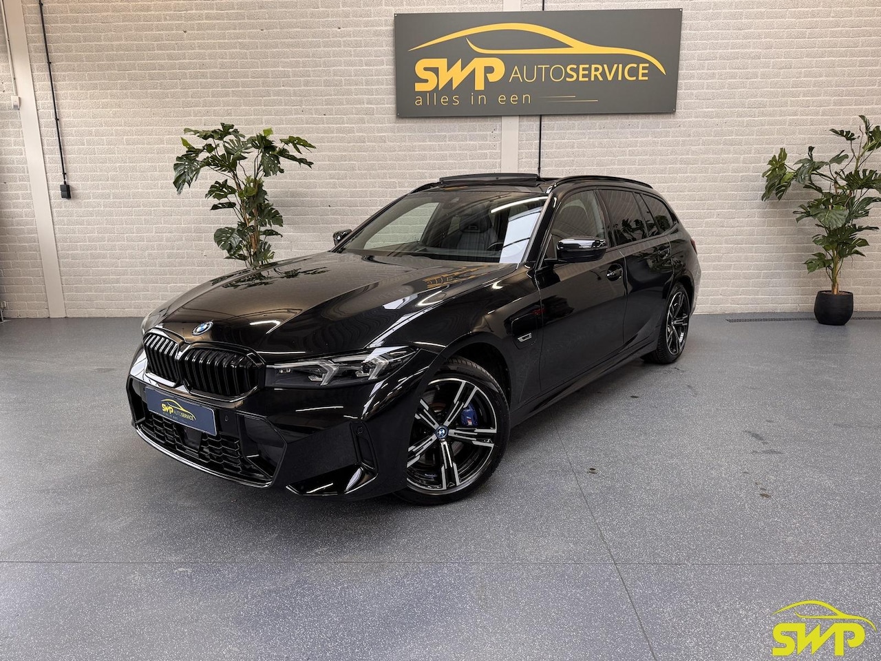 BMW 3-serie Touring - 330e | LCI Facelift | M3 Stoelen | Pano | ACC | Harman Kardon | HUD | Memory | Keyless | 3 - AutoWereld.nl