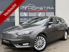 Ford Focus Wagon - 1.0 Titanium Edition Trekhk Clima Navi Nap
