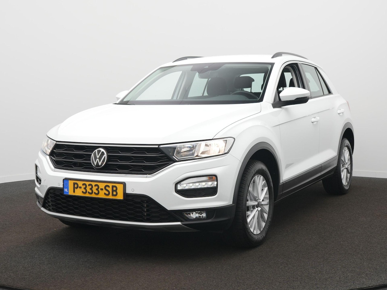 Volkswagen T-Roc - 1.0 TSI Style Business Clima / Navi / Adaptive cruise / App-Connect - AutoWereld.nl