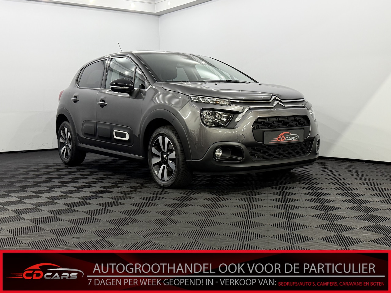 Citroën C3 - 1.2 PureTech Feel Edition Camera, Navi, Keyless start, Cruise control, Clima, Lichtmetalen - AutoWereld.nl