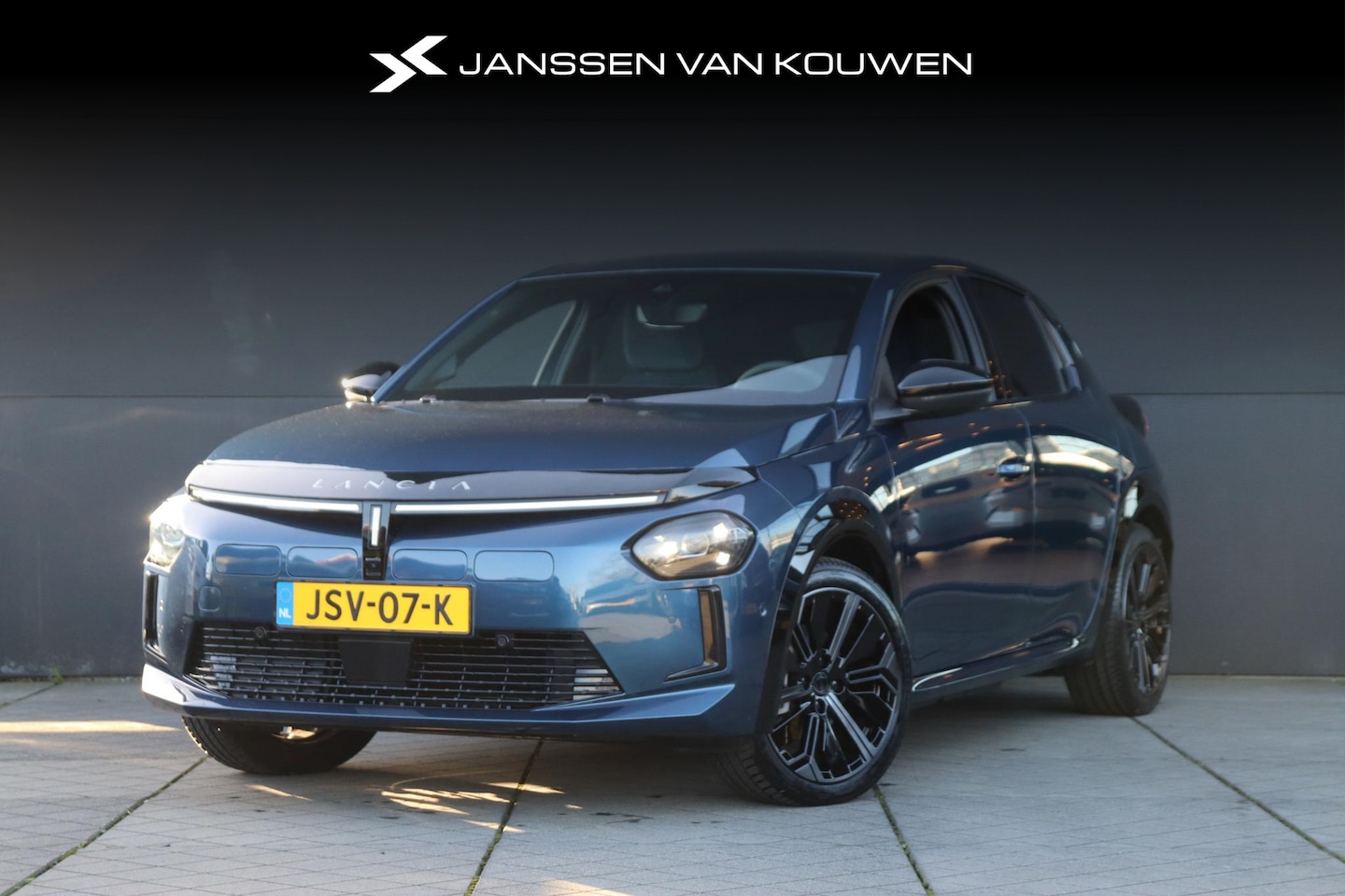 Lancia Y(psilon) - Ypsilon Edizione Limitata Blu 51 kWh / Navi / Camera - AutoWereld.nl