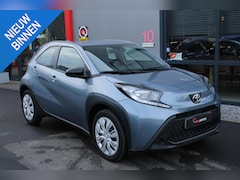 Toyota Aygo X - 1.0 VVT-i, STOELVERWARMING, LED, DAB, CAMERA