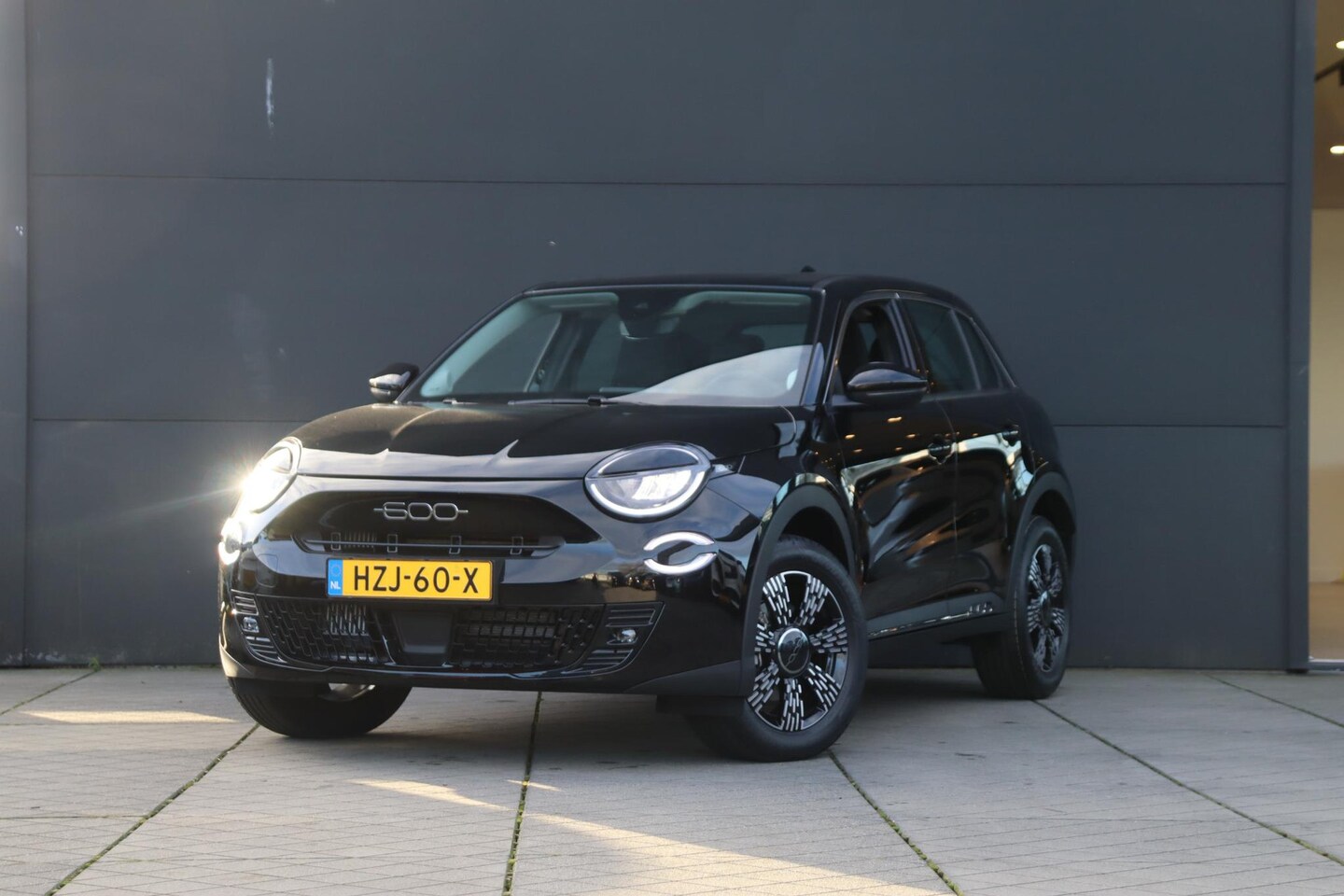 Fiat 600 - 1.2 Hybrid POP Nieuw / 8jr Garantie / Voorraad / Fiat Amsterdam - AutoWereld.nl
