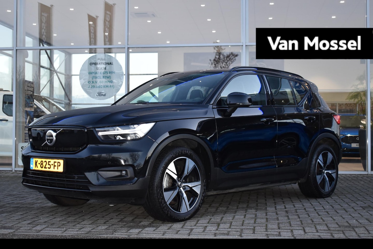 Volvo XC40 - Recharge P8 AWD R-Design | Panoramadak | Climate Control | Adaptieve Cruise Control | 360* - AutoWereld.nl