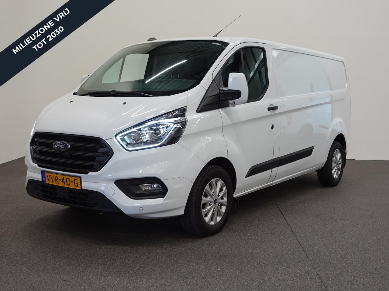 Ford Transit Custom - 300 2.0 TDCI L2H1 Trend Navigatie Cruise Control Parkeersenoren Airco Camera Carplay Trekh - AutoWereld.nl