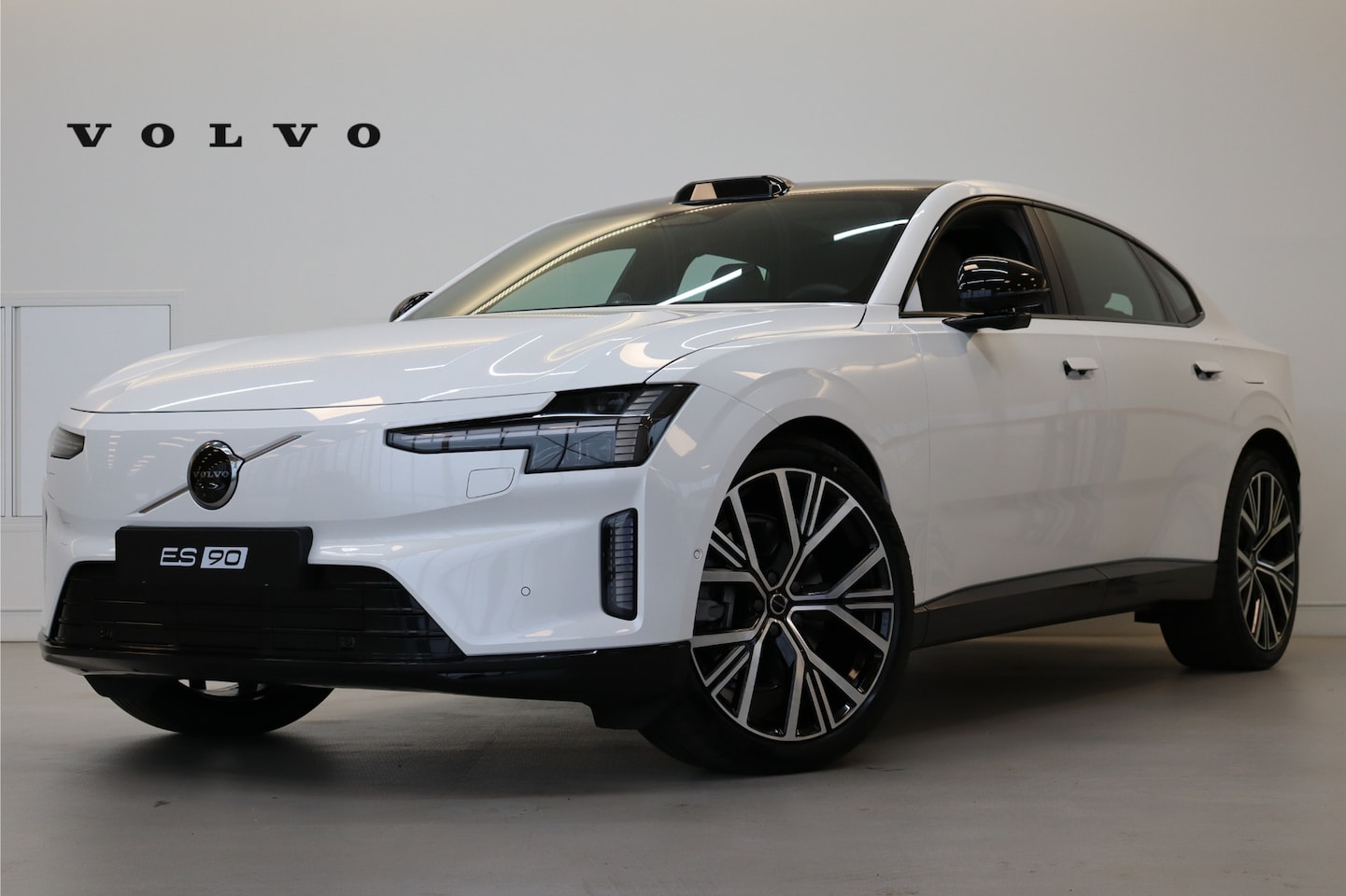 Volvo ES90 - Extended Range 333PK Ultra 92 kWh | Pilot Assist | Bowers & Wilkins audiosysteem | 22" 5-Y - AutoWereld.nl