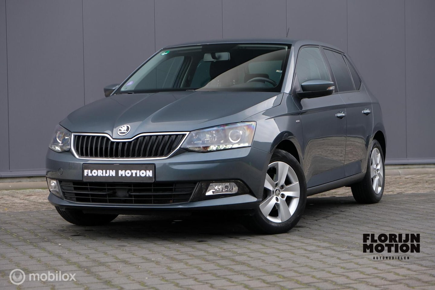 Skoda Fabia - 1.0 TSI Clever | Navi | Airco | Adaptieve cruise | DAB-radio | Led | lm velgen - AutoWereld.nl