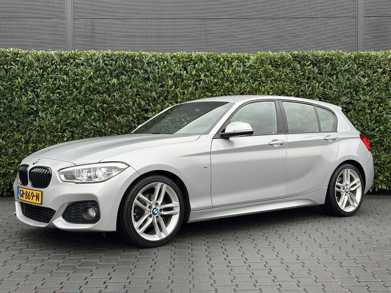 BMW 1-serie - 118i M-SPORT FACELIFT, SPOTGOEDKOOP, NL AUTO, LED, NAP, FACELIFT, ECC-AIRCO, NAVI GROOT, C - AutoWereld.nl
