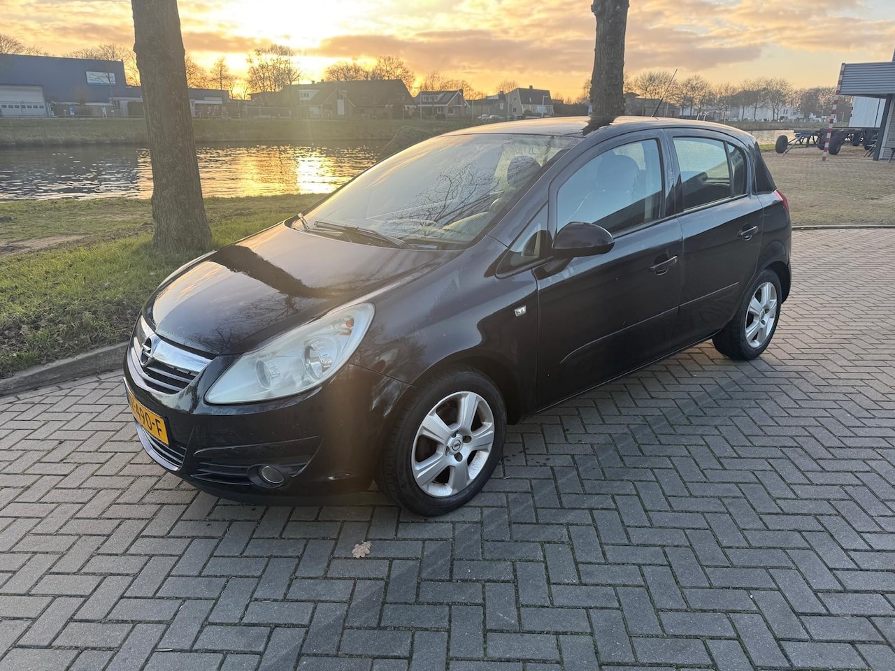 Opel Corsa - 1.2-16V Essentia 1.2-16V Essentia - AutoWereld.nl