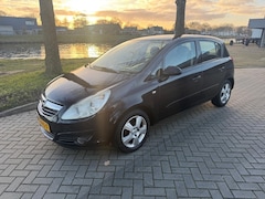 Opel Corsa - 1.2-16V Essentia