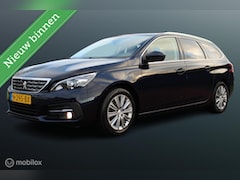 Peugeot 308 SW - 1.2 PureTech Blue Lease Premium, Afneembare Trekhaak, Panodak, Cruise, Clima, Navi, app co