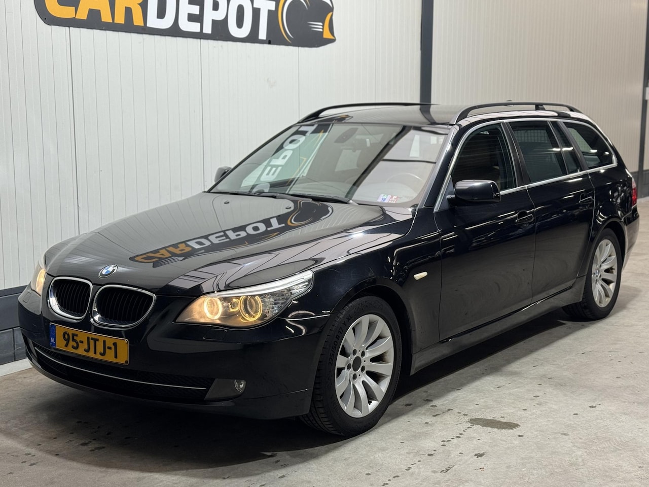 BMW 5-serie Touring - 520i Corporate Lease 520i Corporate Lease - AutoWereld.nl