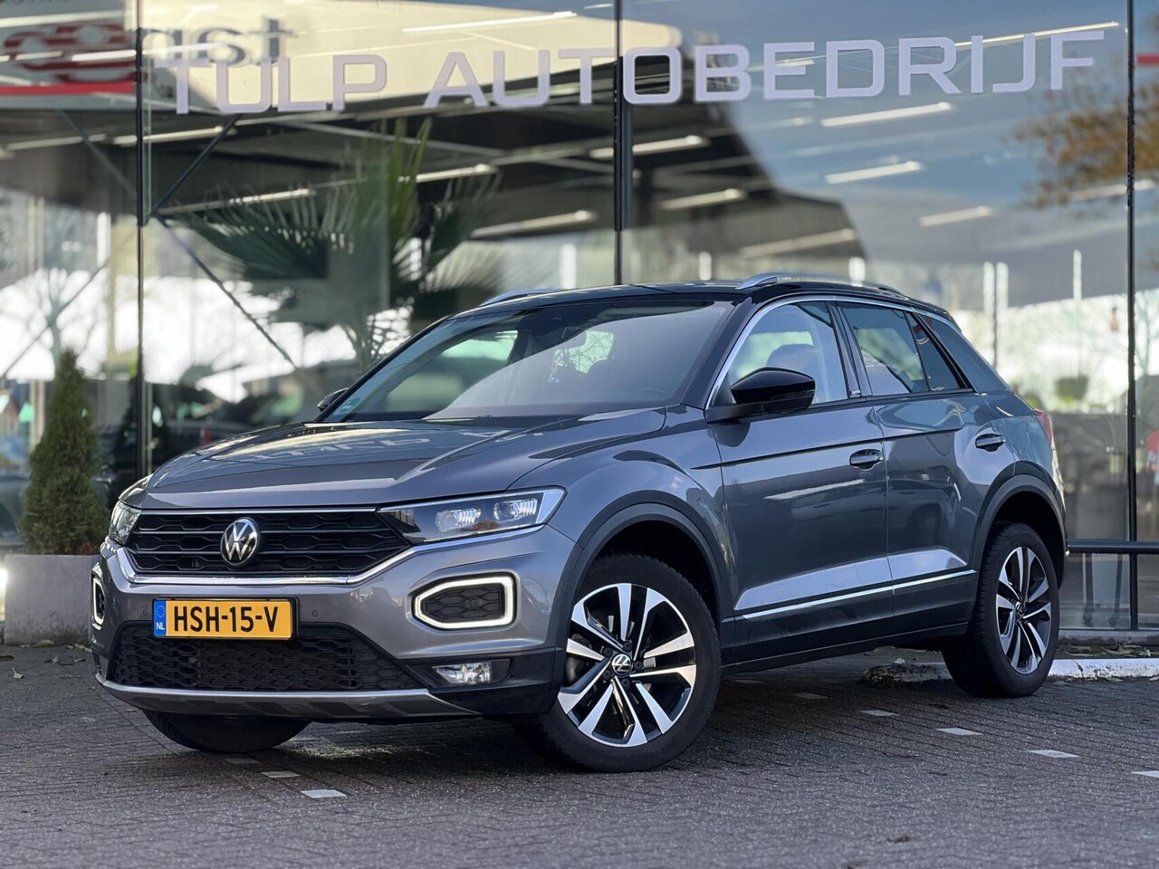 Volkswagen T-Roc - 1.5 TSI Sport Business R 1.5 TSI Sport Business R - AutoWereld.nl
